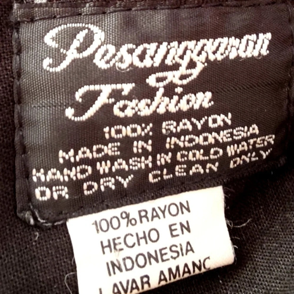 Exquisite Batik Beaded Jacket EUC ❤️ - Picture 14 of 15